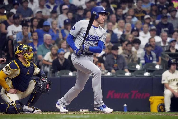 Brewers rally in 8th to beat Dodgers 6-4 and earn a series split in matchup of division leaders