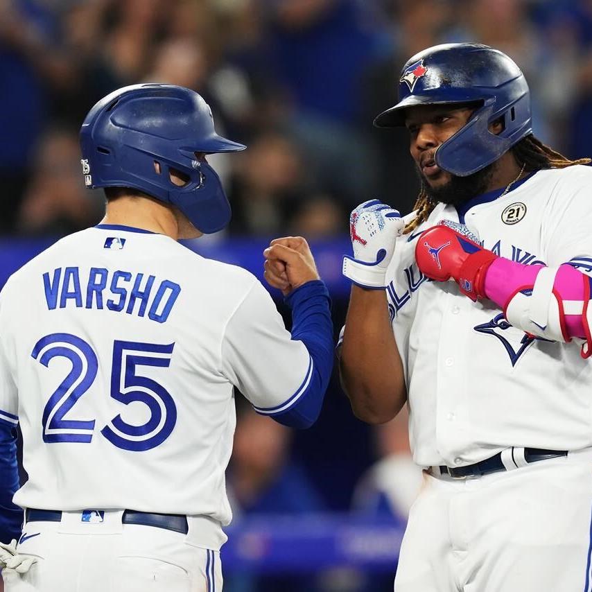 Guerrero hits 46th HR, but Twins hit 3 in row, top Blue Jays