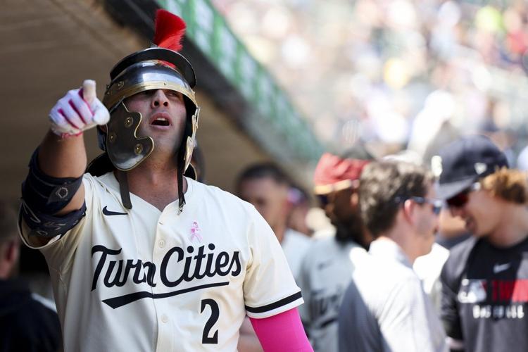 Twins win 8th straight, beating Giants 7-6 on Keirsey's RBI single in 10th