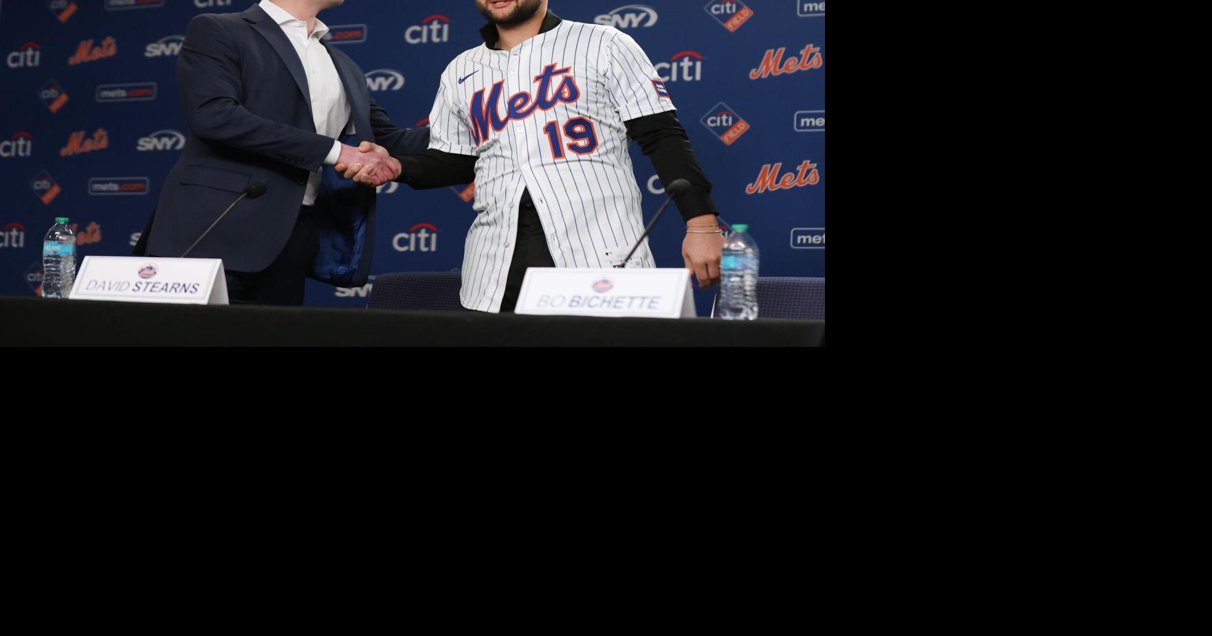 Watch: Former Blue Jays star Bo Bichette is introduced by New York Mets