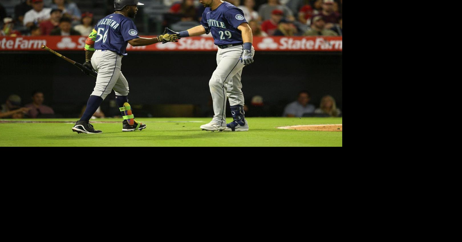 Seattle's Cal Raleigh calls his 40th homer 'a cool milestone' during ...