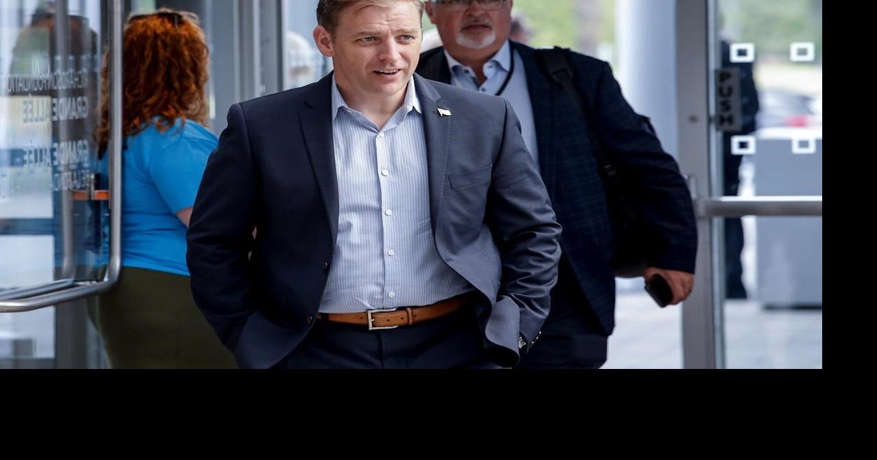 N.L. premier&rsquo;s trip to billionaire&rsquo;s fishing lodge did not break rules: commissioner