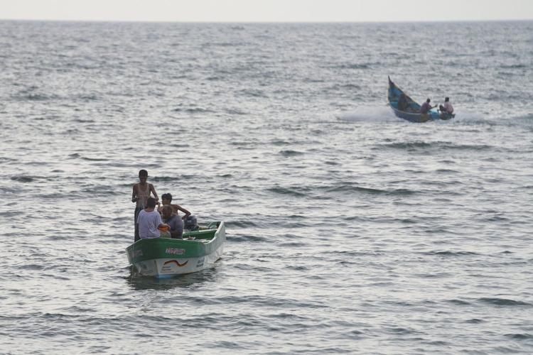 Seashell Rattle Saudi crown prince seeks Egypt’s backing as Houthi attacks rattle Red ...