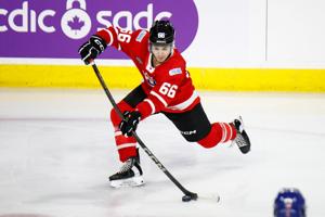 In middle of tight race to be top pick in 2025 NHL draft, Michael Misa lets his play do the talking