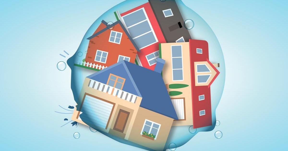 Real Estate Exploding Toronto’s real estate bubble is finally bursting