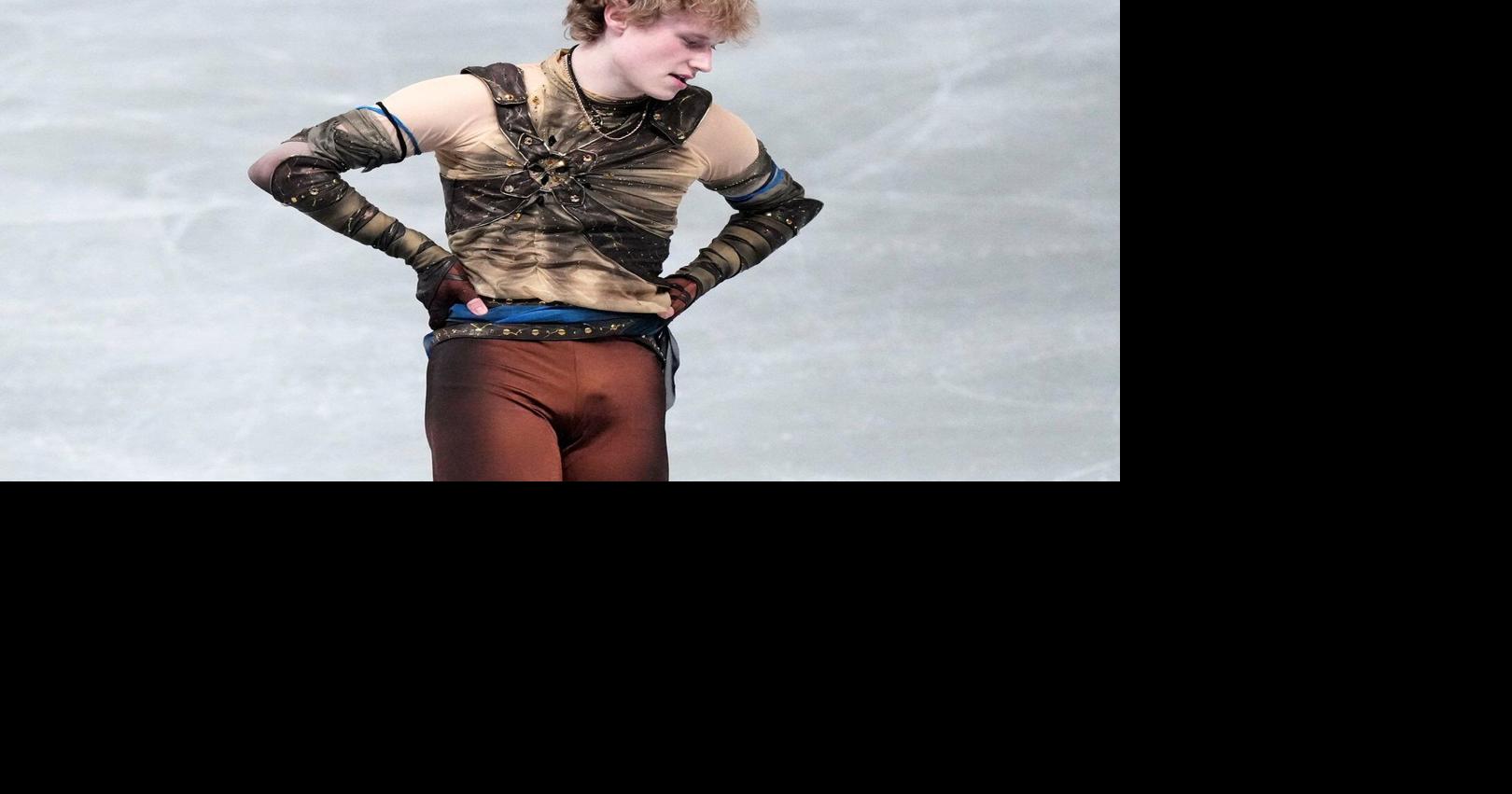 Kagiyama uses mistake by Malinin to lead short program at Grand Prix Final