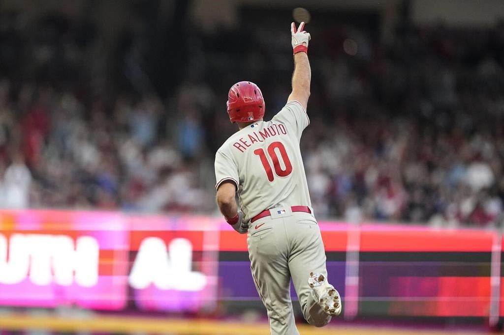 Phillies insist they can put stunned disbelief of Game 2 meltdown