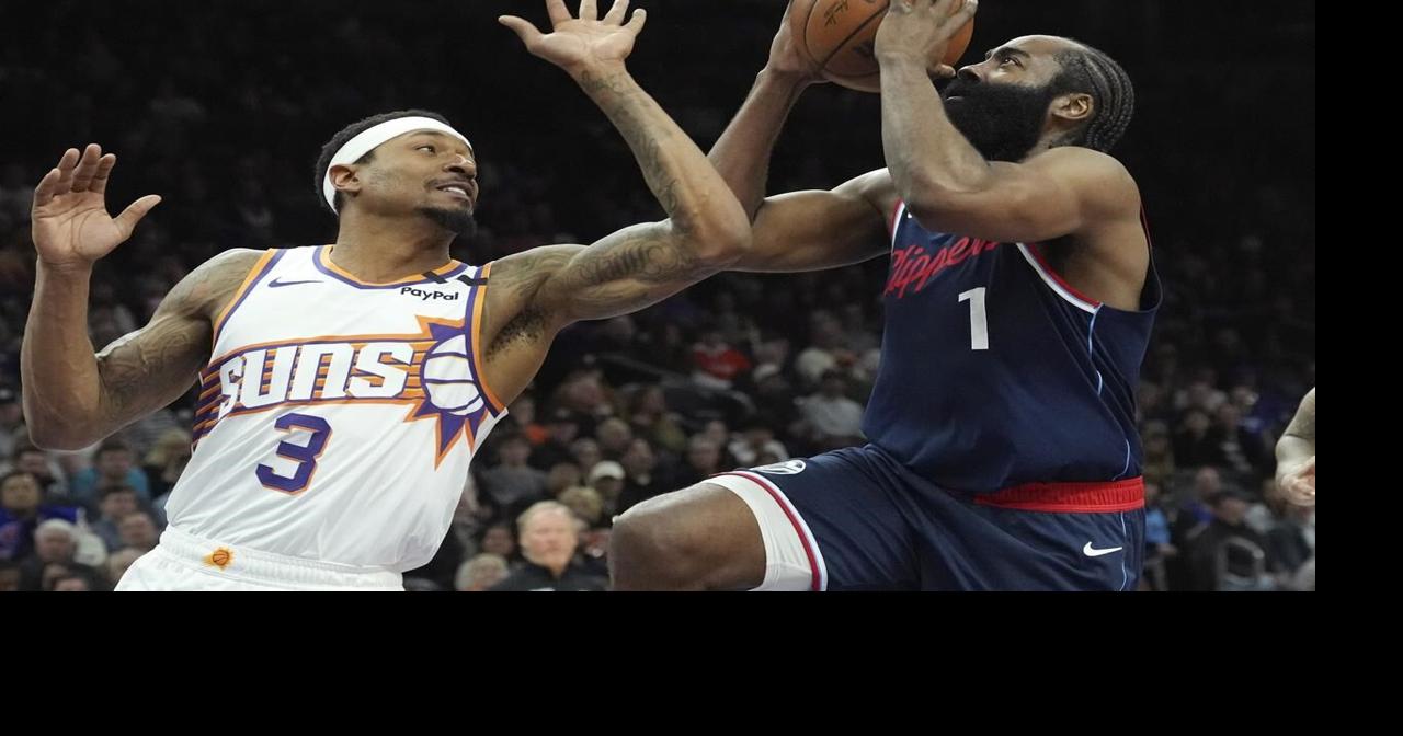 Devin Booker scores 26 and the Suns survive a late scare to beat the Clippers 111-109