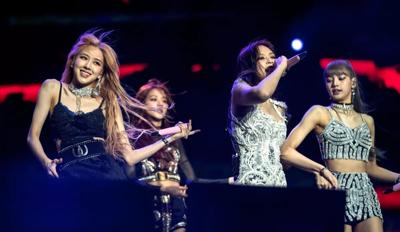 ENT-MUS-BLACKPINK-CONCERT-REVIEW-LA.JPG