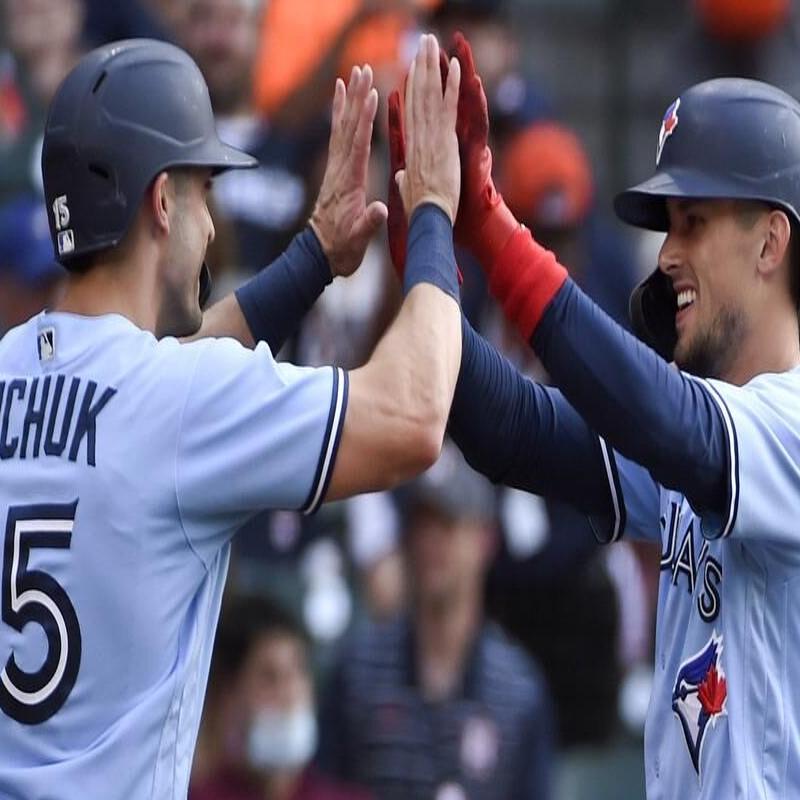 Blue Jays takeaways: The Biggios and Gurriels reconnect in win