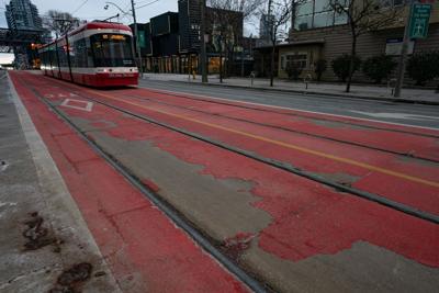 AM_streetcar_lanes_102.JPG
