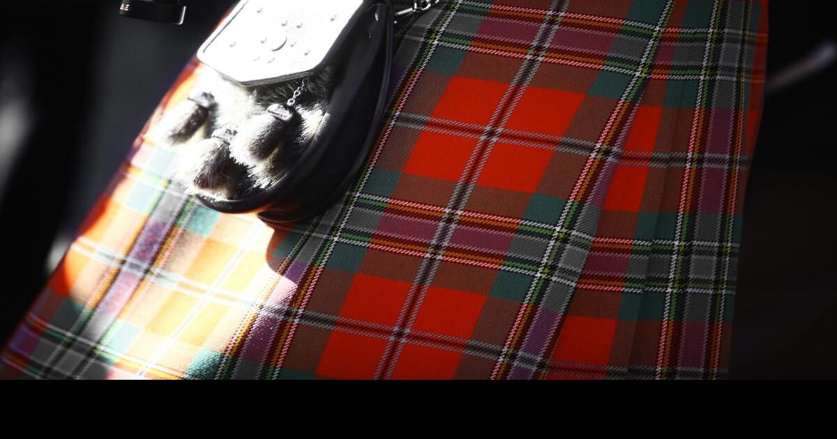 Ontario bus driver told to change