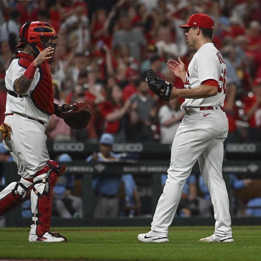 Wainwright, Molina make history, then lead Cardinals over Brewers