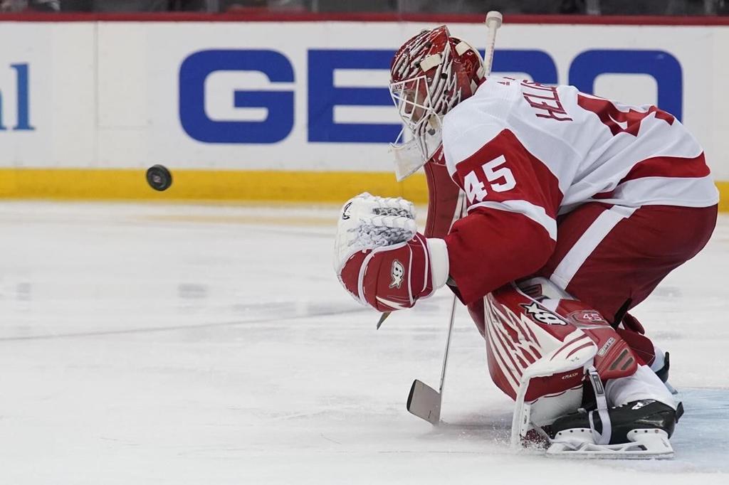 Suter scores in 3rd, Red Wings beat Devils 5-3 in finale - The San