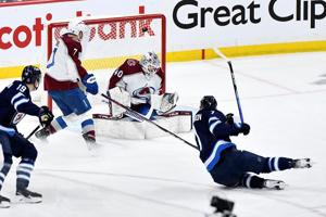 Lowry, Connor propel Jets to 7-6 playoff win over Avalanche