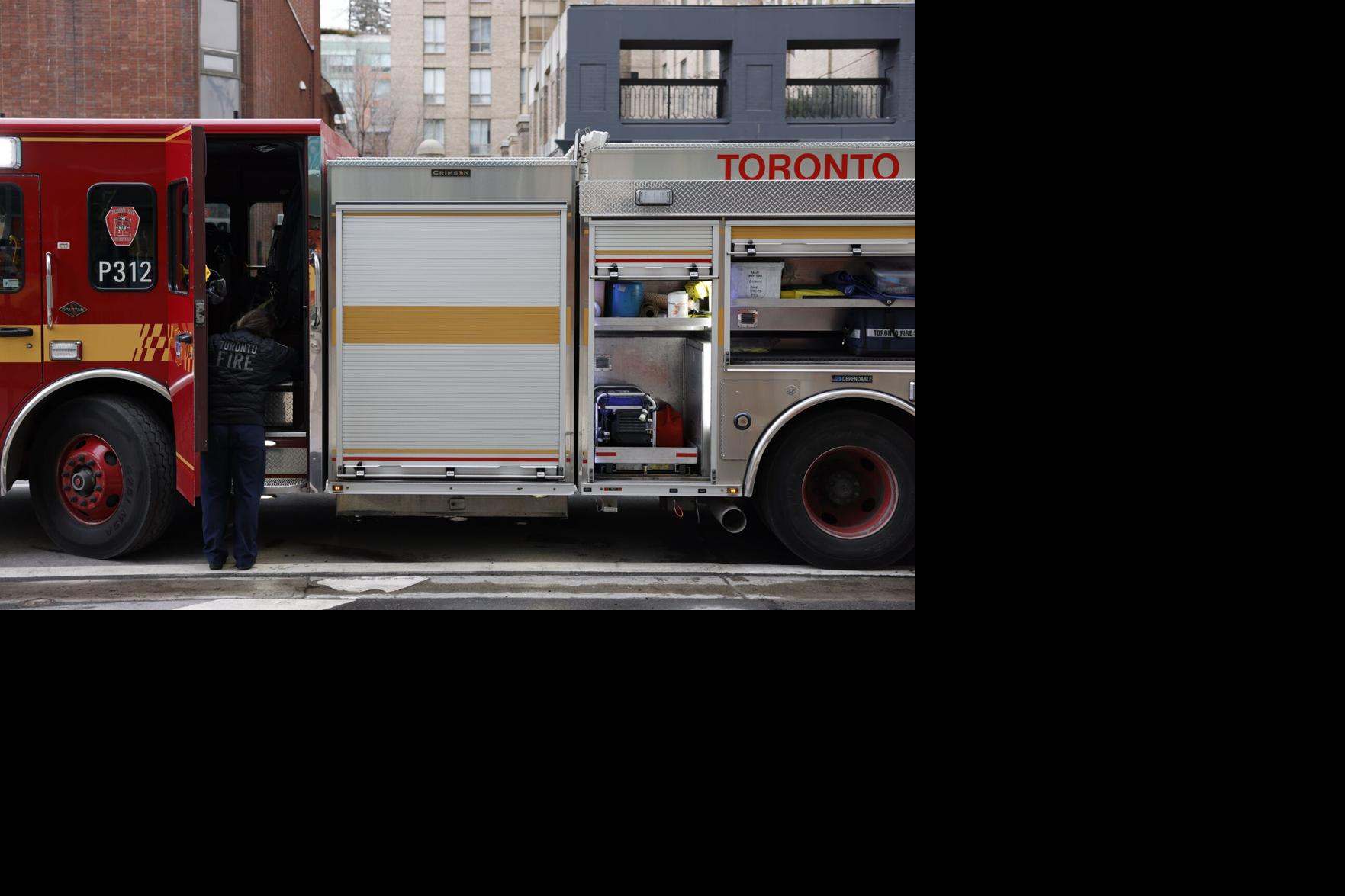 Toronto police investigating fire at Scarborough autobody shop