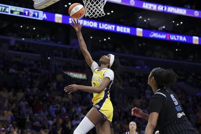 Jackson's layup at the buzzer lifts Sparks to 101-99 win over Liberty