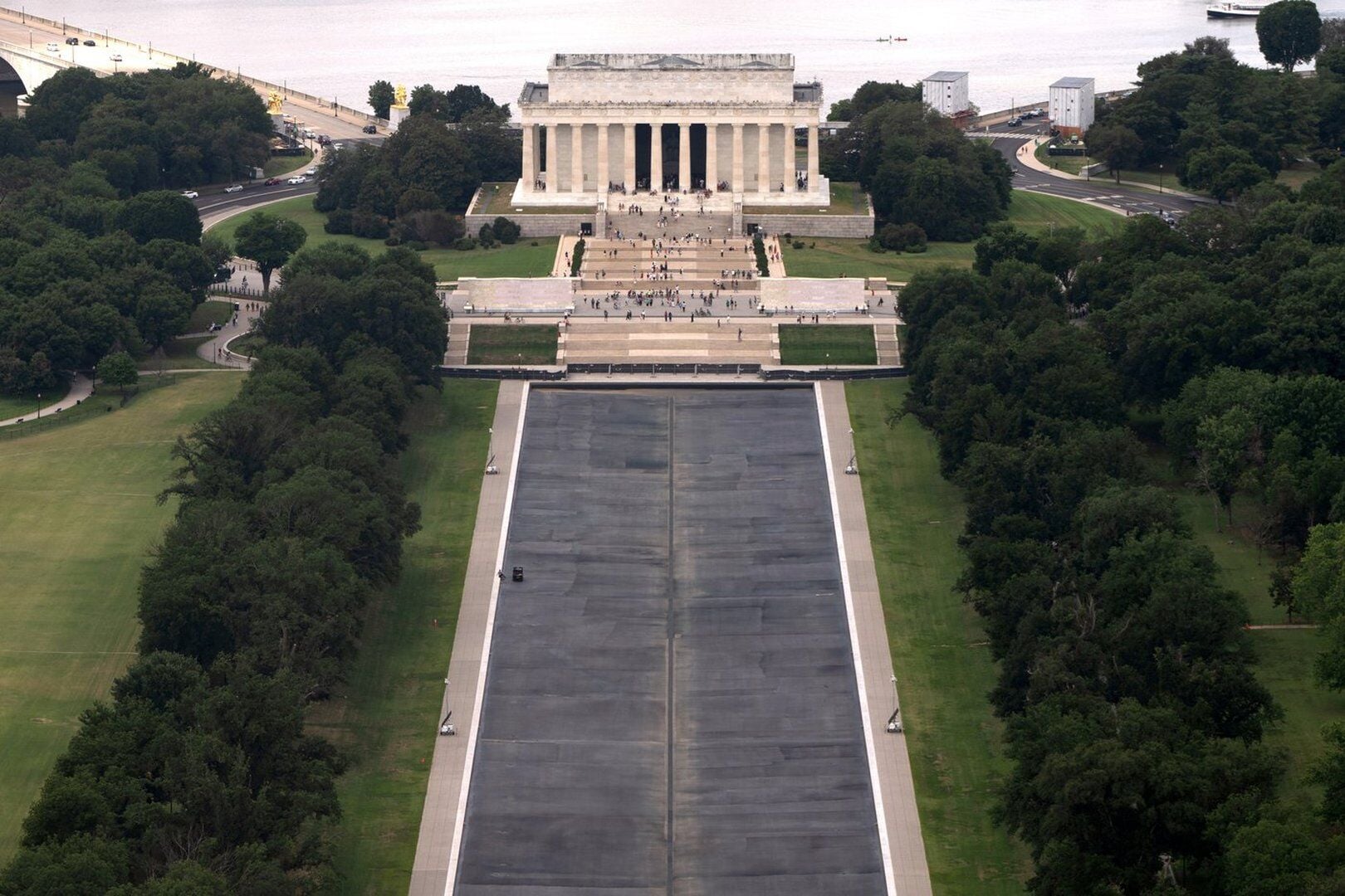 U.S. attorney Jeanine Pirro moves to drop Lincoln Memorial Reflecting Pool vandalism charges; Trump says she ‘folded like an umbrella’