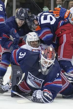 Brodzinski scores go-ahead goal and Rangers top reeling Isles 5-2