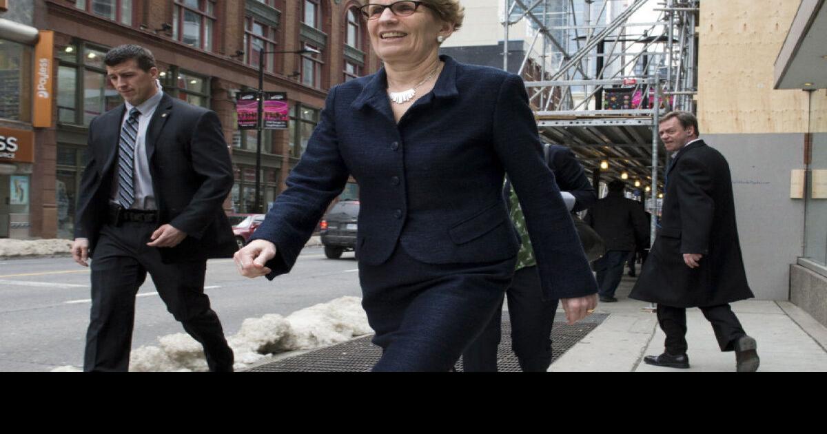 premier-kathleen-wynne-says-throne-speech-will-include-tory-ndp-ideas