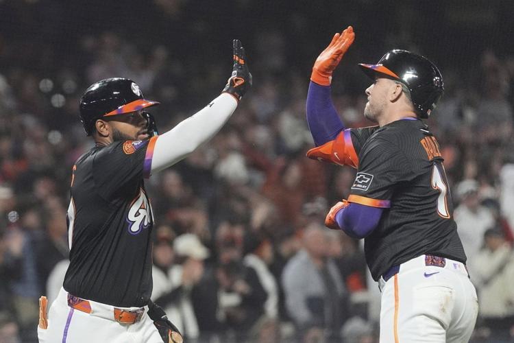 Willy Adames hits three-run homer as Giants beat D-backs 5-3, gain ground on Mets in wild-card chase
