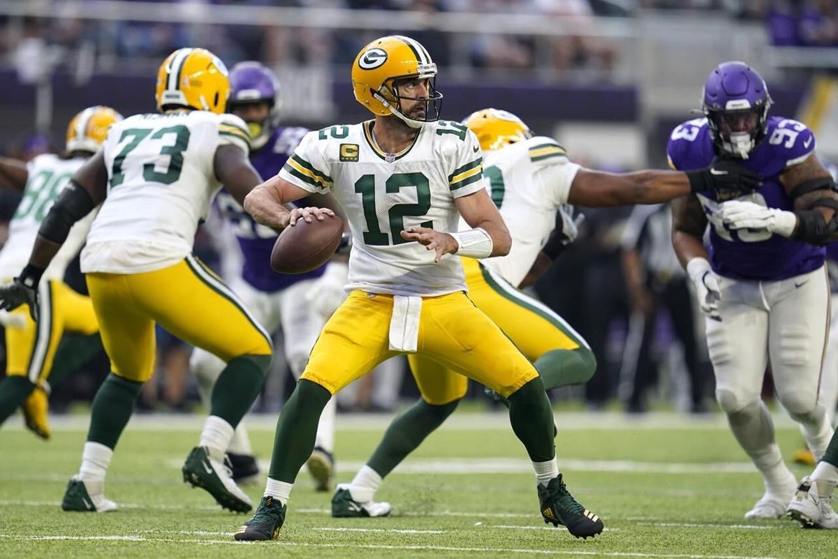 Rodgers agrees Packers need to get their RBs more involved