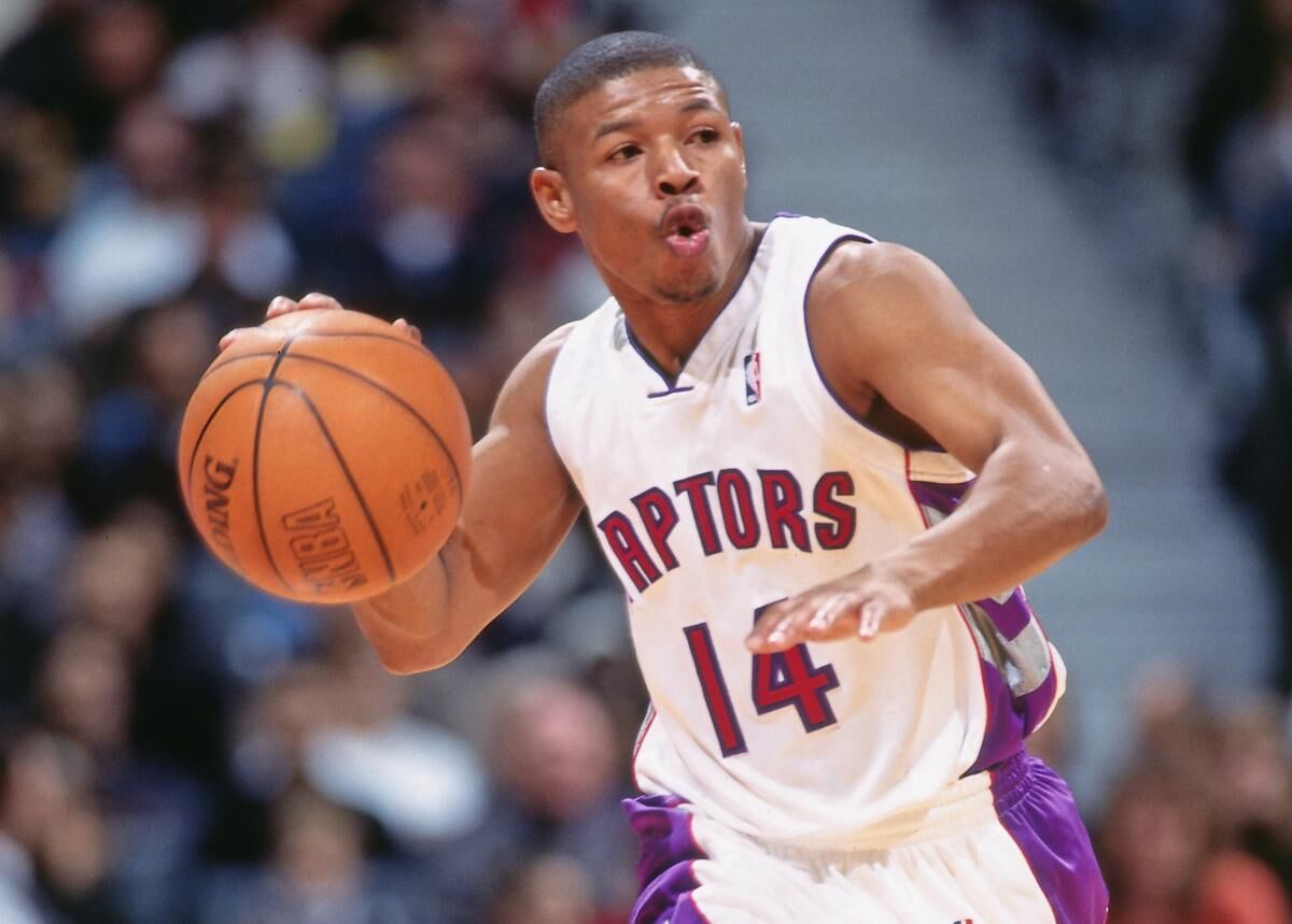 Muggsy bogues raptors store jersey