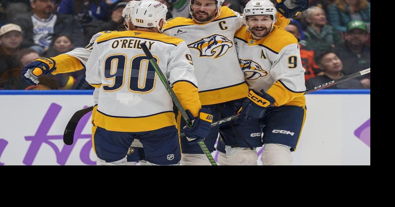 Stamkos, Predators break out against Canucks amid slow start to season