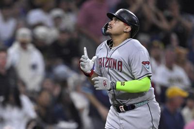 Naylor homers as the Diamondbacks beat the Padres 6-3 on Machado's big night