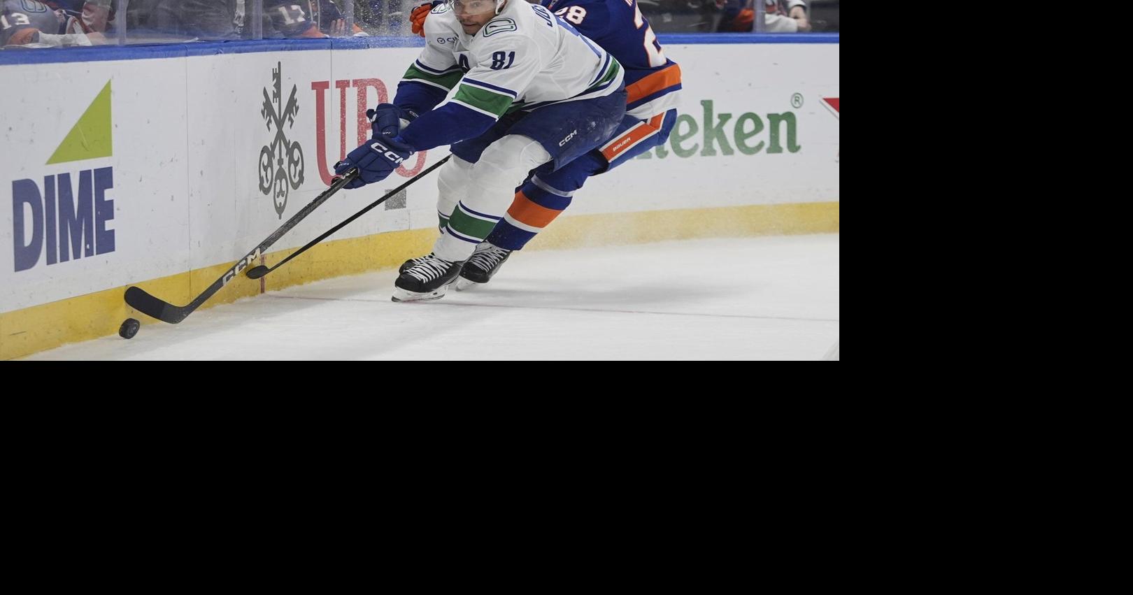 Leafs acquire forward Dakota Joshua from Canucks for draft pick