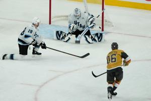 Howden's short-handed goal gives Golden Knights 5-4 double-OT win over Mammoth and 3-2 series lead