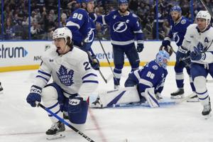 Matthew Knies scores in OT for his second hat trick and the Maple Leafs beat the Lightning 4-3