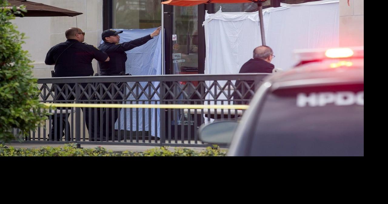 Police: Man kills girlfriend, self at Houston doughnut shop