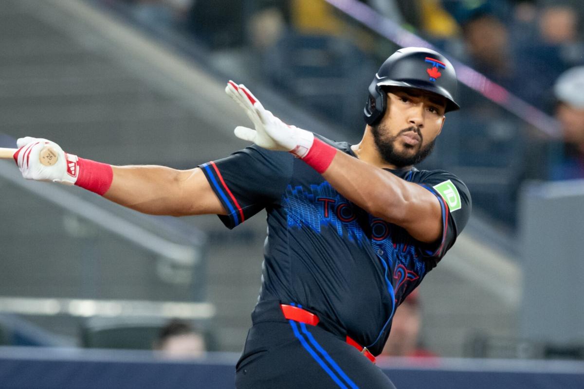 Jays should drop Santander in order until he starts hitting