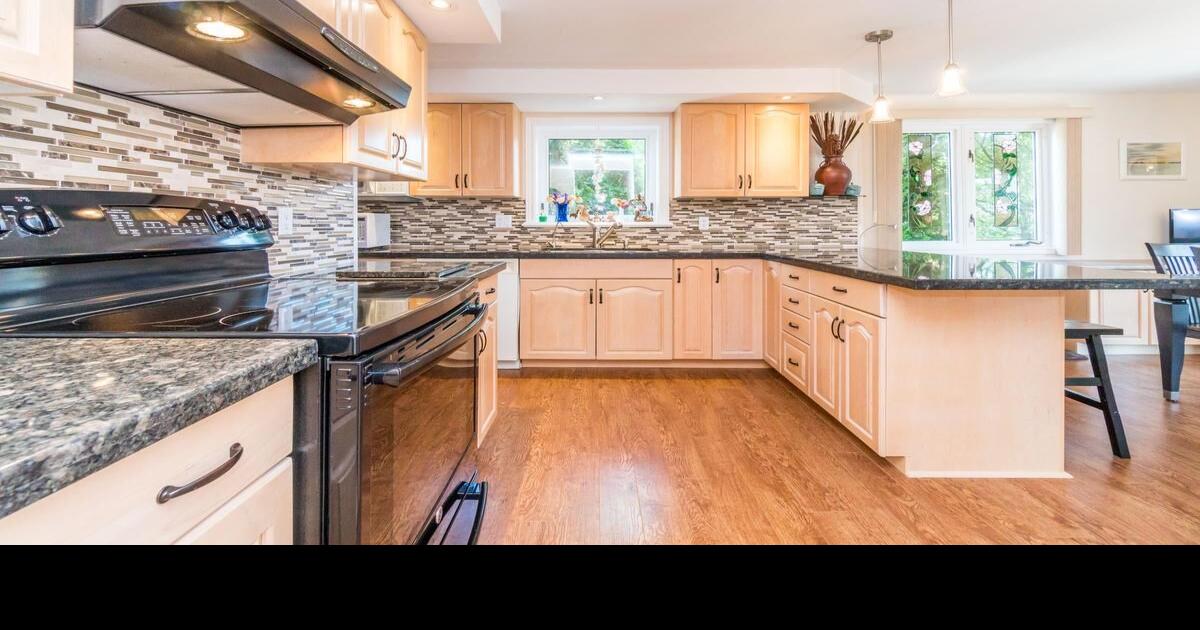 Spacious waterfront home in Little Britain Home of the Week