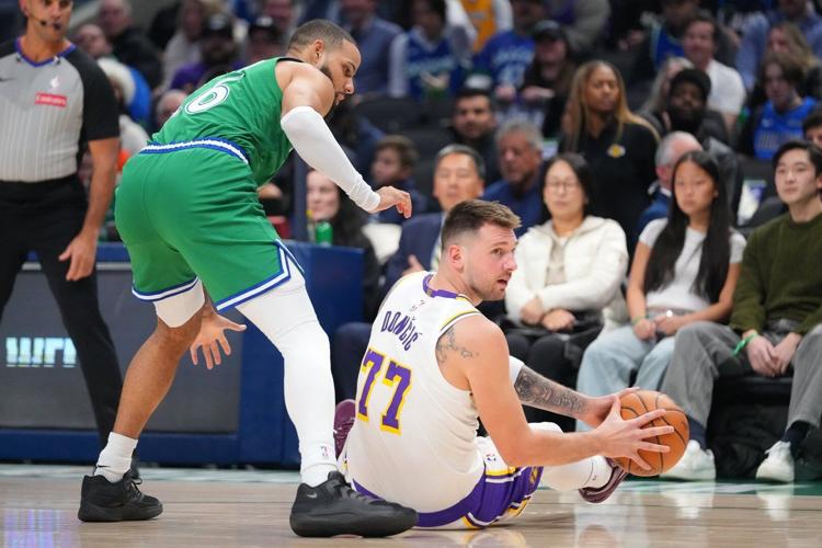 Luka Doncic beats the Mavericks again as Lakers rally in 4th for 116 ...