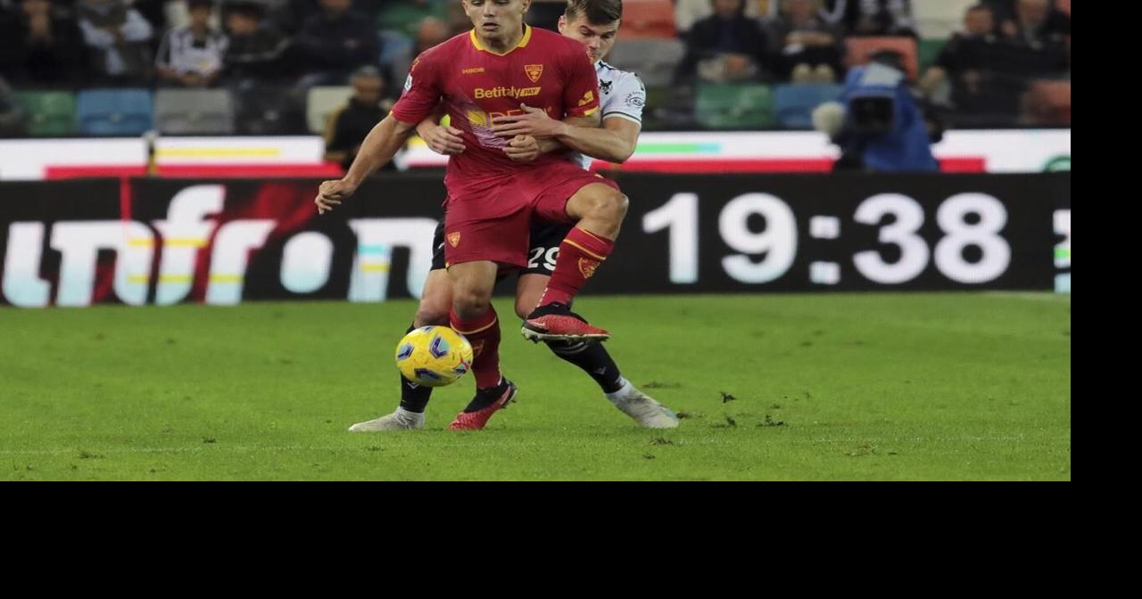 Roberto Piccoli scores a late equalizer to give Lecce a 1-1 draw at Udinese in Italian league