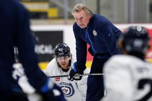 Rick Bowness prend congé des Jets de Winnipeg après la crise de sa femme