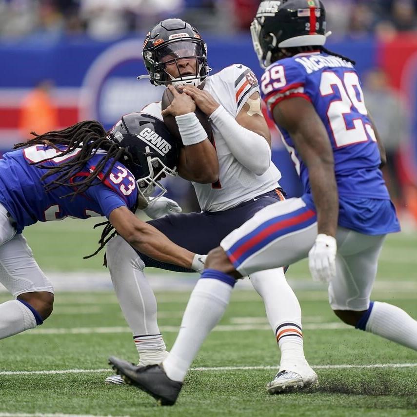 Jones injures ankle in Giants' 20-12 victory over Bears