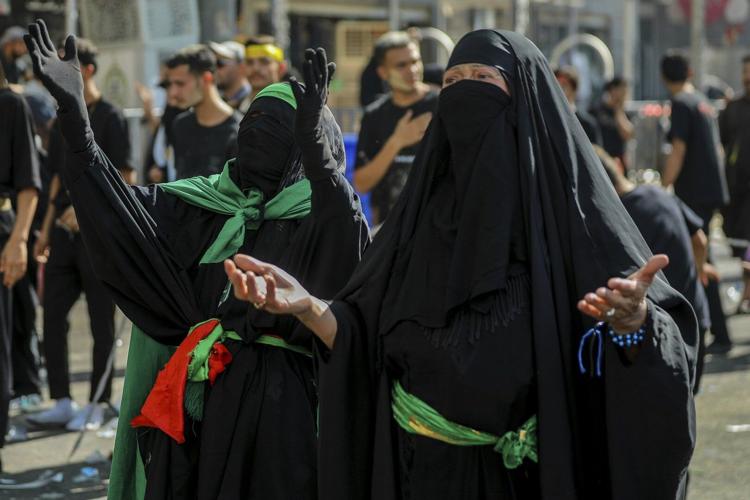 Shiite Muslims mark the end of the Arbaeen pilgrimage in photos