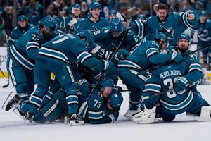 Toffoli gets 2nd goal of game in OT to rally Sharks to 5-4 win over Stars