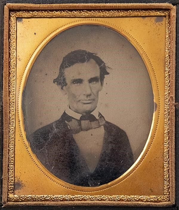 An Abe Lincoln photo made during his 1858 ascendancy has been donated to his museum in Illinois picture