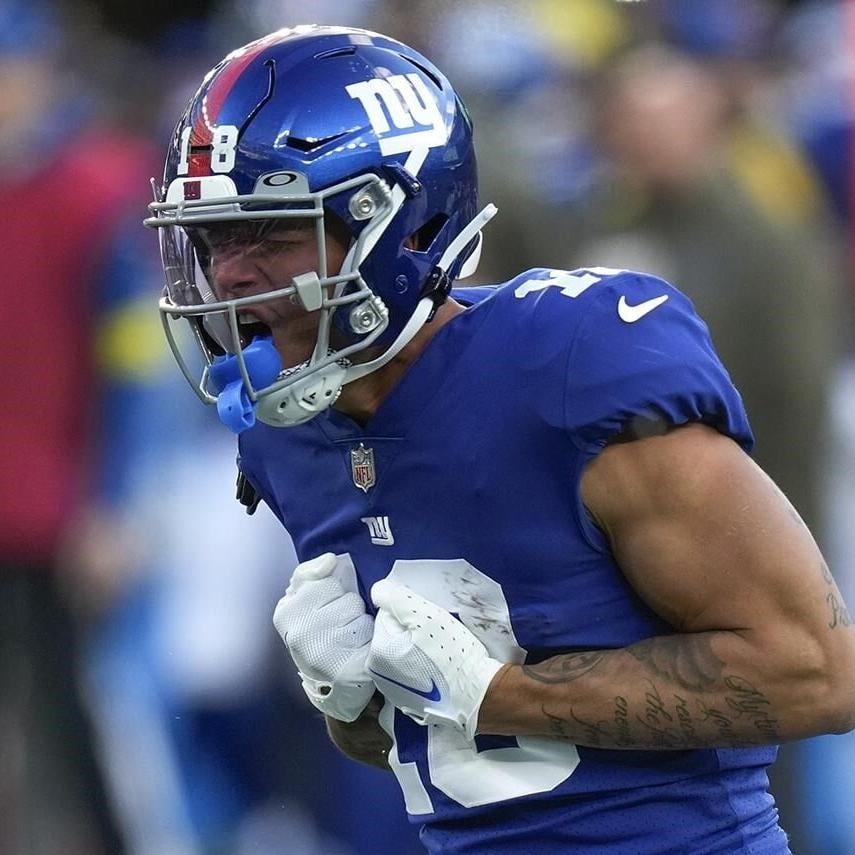 Jones, Barkley lead Giants past Texans 24-16 for 7-2 start - Seattle Sports