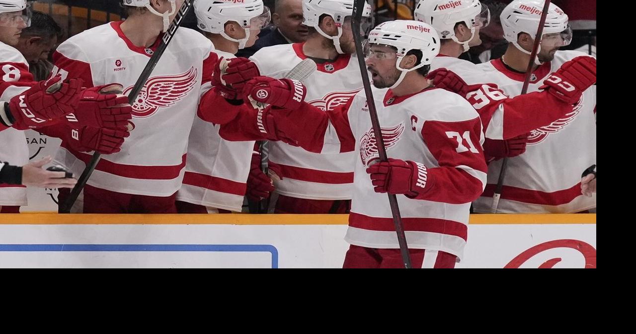 Copp's 2 goals lead Red Wings over reeling Predators 5-2