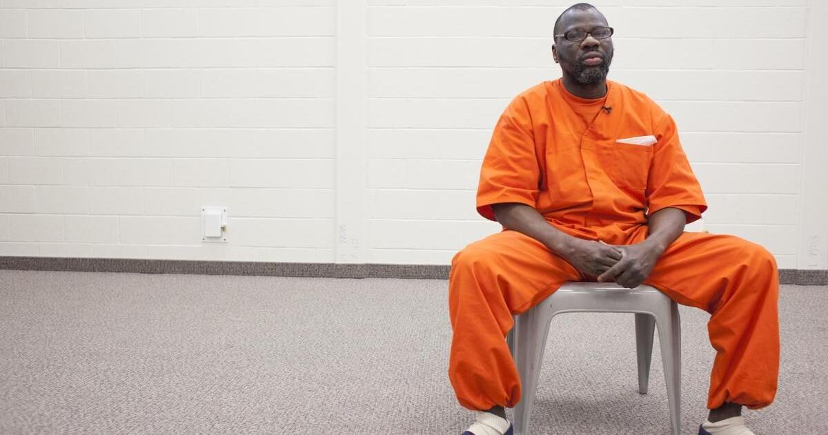 Maxstone Inmate Hundreds of nonviolent immigration detainees sent to max-security jails ...