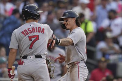 Laureano singles in Bogaerts in the 10th as the Padres walk-off the Red Sox, 5-4