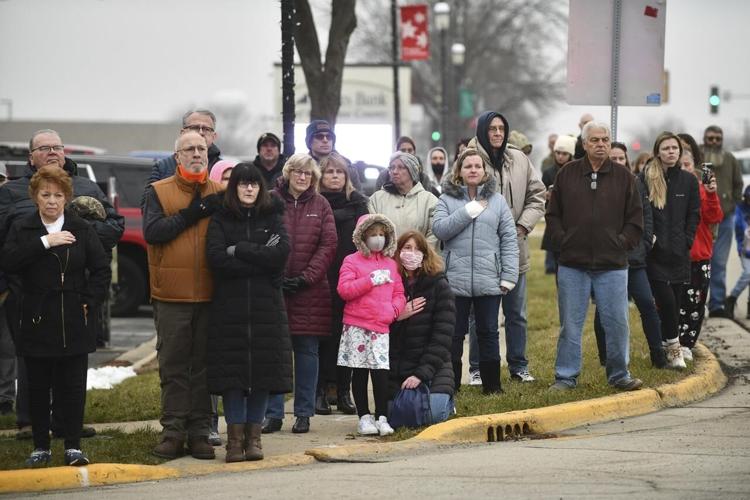 Suspect in shooting of Illinois officers arrested in Indiana