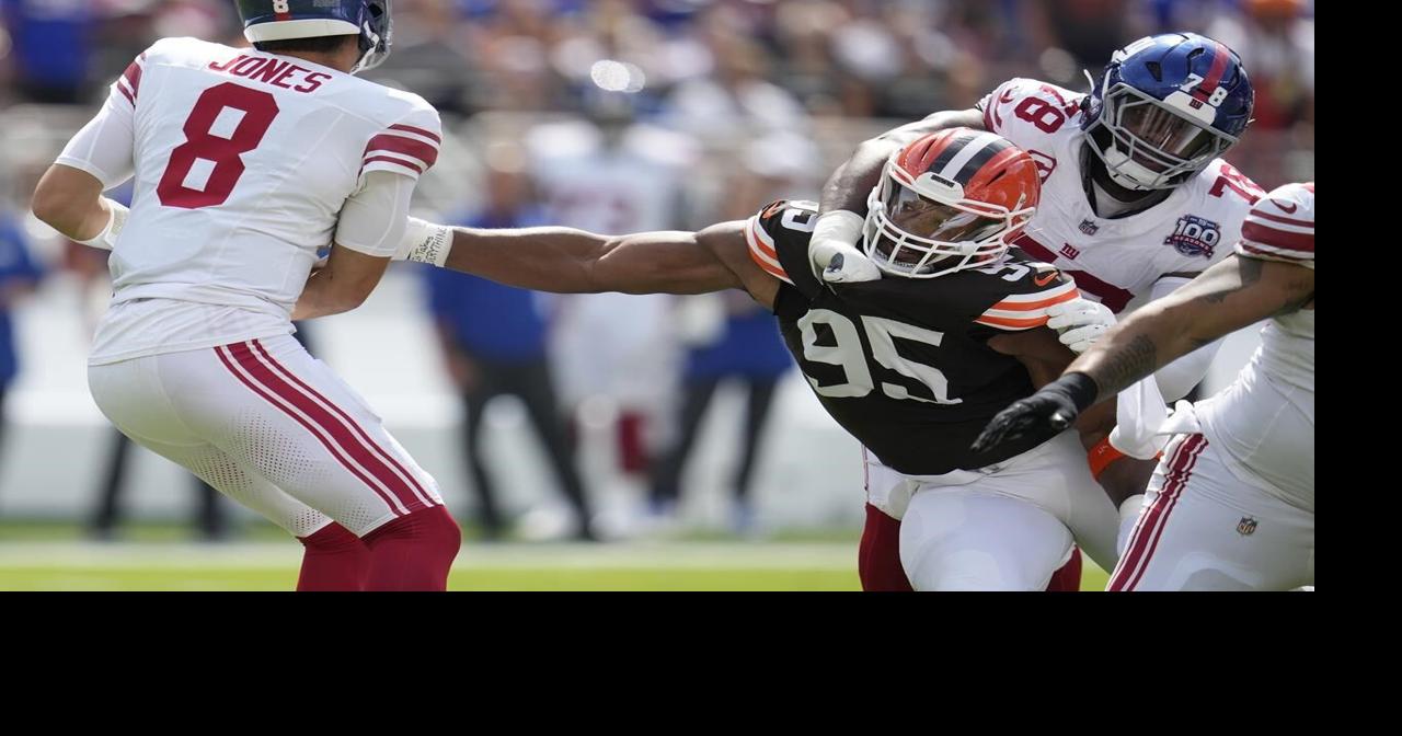 Browns defensive end Myles Garrett to undergo MRI on foot after struggling in loss to Giants