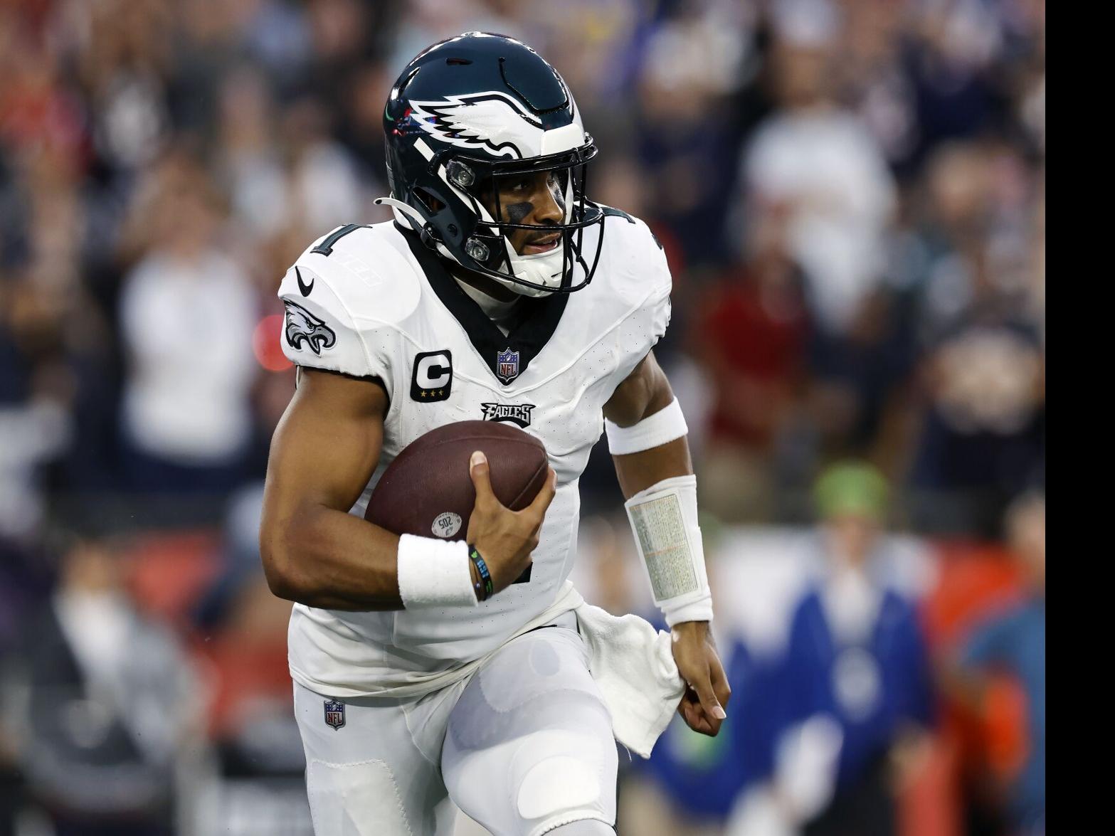 Eagles run all over Vikings, Jalen Hurts racks up three total touchdowns in  victory