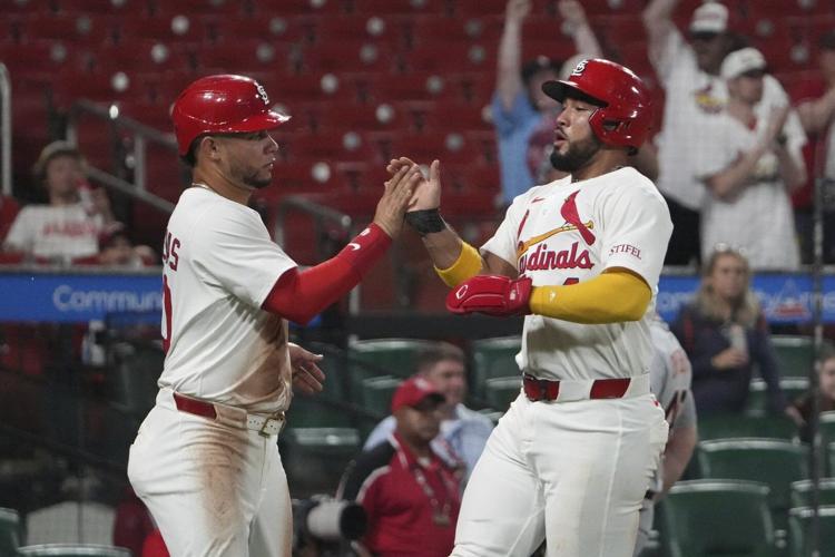 Contreras sidelined for Cardinals' game against Diamondbacks due to back spasms
